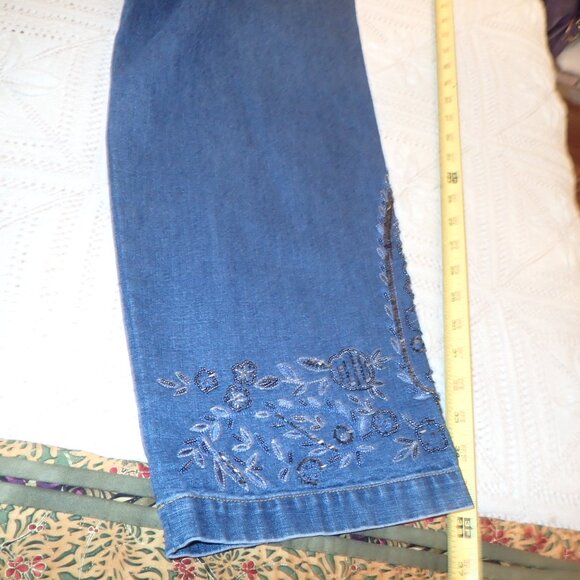 Chico's 'Size 3' beaded embellished Jeans - Picture 10 of 11